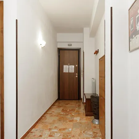 Tra I Mari Di Salgari In Centro A Apartment *