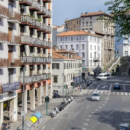 Tra I Mari Di Salgari In Centro A
